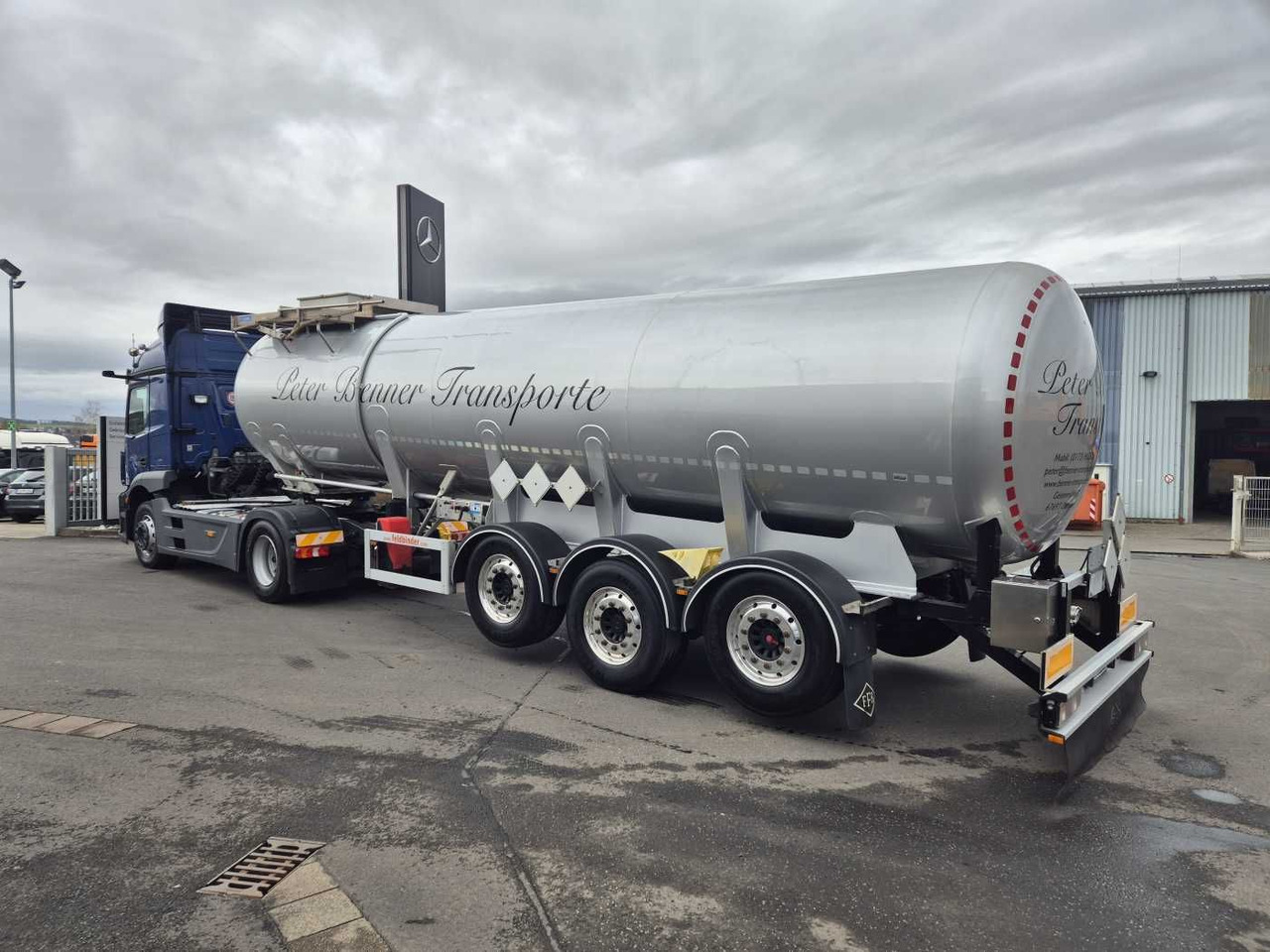 Feldbinder TSA 30.3 Gefahrgut ADR, 1 Kammer 30.000 Liter - Semi-remorque citerne: photos 4 Feldbinder TSA 30.3 Gefahrgut ADR, 1 Kammer 30.000 Liter - Semi-remorque citerne: photos 4