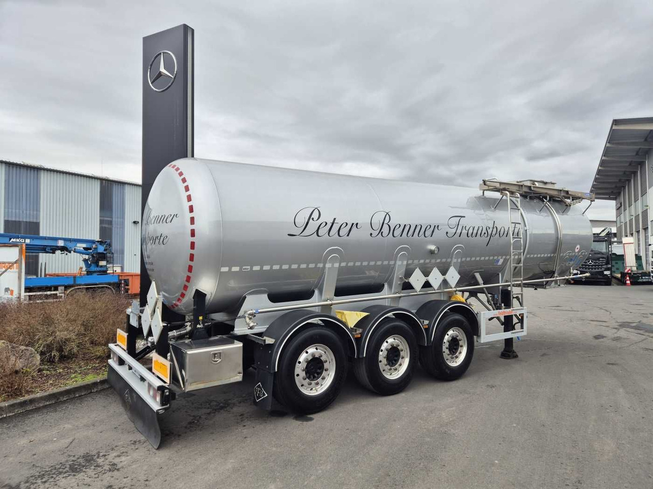 Feldbinder TSA 30.3 Gefahrgut ADR, 1 Kammer 30.000 Liter - Semi-remorque citerne: photos 3 Feldbinder TSA 30.3 Gefahrgut ADR, 1 Kammer 30.000 Liter - Semi-remorque citerne: photos 3