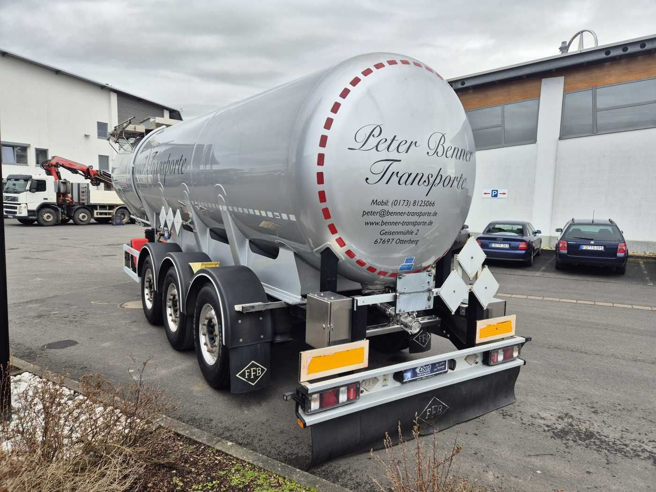 Feldbinder TSA 30.3 Gefahrgut ADR, 1 Kammer 30.000 Liter - Semi-remorque citerne: photos 2 Feldbinder TSA 30.3 Gefahrgut ADR, 1 Kammer 30.000 Liter - Semi-remorque citerne: photos 2