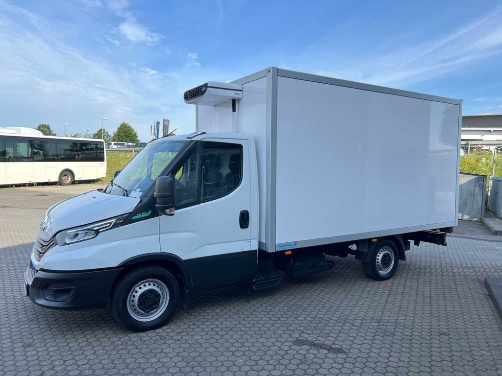 Utilitaire frigorifique Iveco 35S14 A8 CNG Koffer *3-Sitze*Klima*Automatik* Iveco 35S14 A8 CNG Koffer *3-Sitze*Klima*Automatik*: photos 10