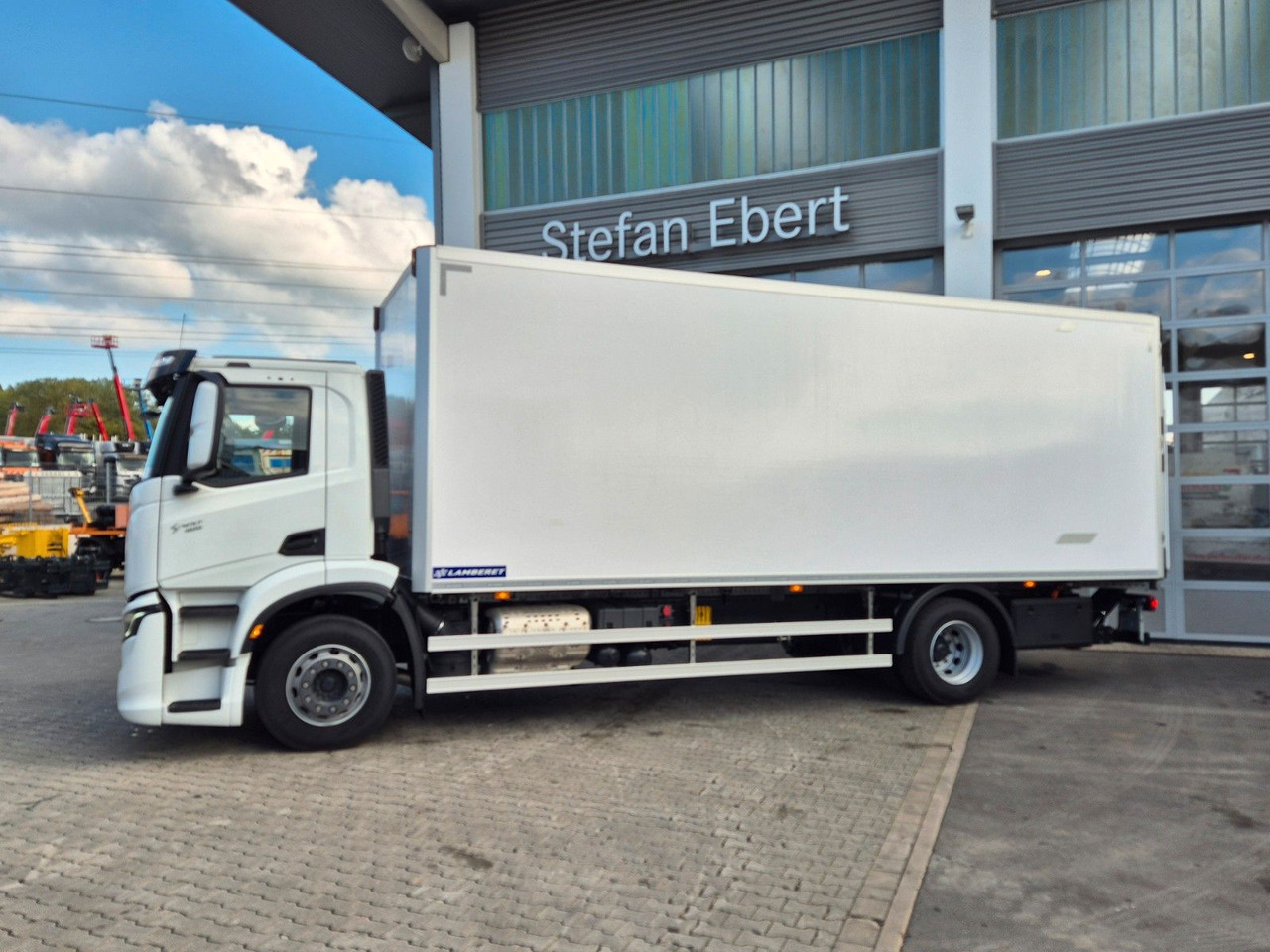 Iveco AD190S40/FP Lamberet Mitsubishi LBW Tür AHK - Camion frigorifique: photos 5 Iveco AD190S40/FP Lamberet Mitsubishi LBW Tür AHK - Camion frigorifique: photos 5