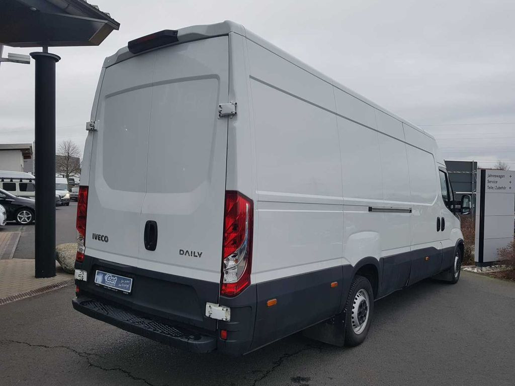 Iveco Daily 35 S 16 V *Klima*L4.100mm* Iveco Daily 35 S 16 V *Klima*L4.100mm* - Fourgon utilitaire: photos 4 Iveco Daily 35 S 16 V *Klima*L4.100mm* Iveco Daily 35 S 16 V *Klima*L4.100mm* - Fourgon utilitaire: photos 4