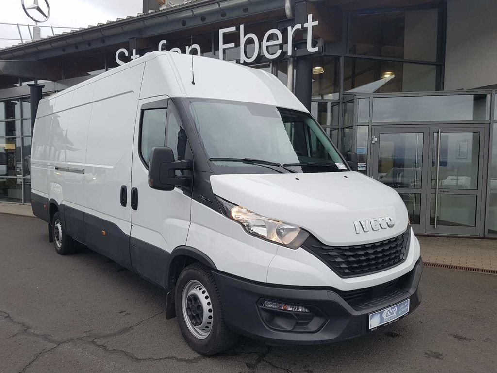 Iveco Daily 35 S 16 V *Klima*L4.100mm* Iveco Daily 35 S 16 V *Klima*L4.100mm* - Fourgon utilitaire: photos 1 Iveco Daily 35 S 16 V *Klima*L4.100mm* Iveco Daily 35 S 16 V *Klima*L4.100mm* - Fourgon utilitaire: photos 1
