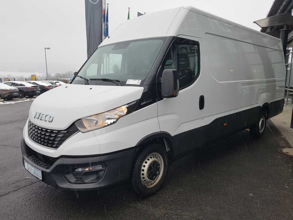 Iveco Daily 35 S16 A8 V *Klima*Automatik*L4.100mm* Iveco Daily 35 S16 A8 V *Klima*Automatik*L4.100mm* - Fourgon utilitaire: photos 3 Iveco Daily 35 S16 A8 V *Klima*Automatik*L4.100mm* Iveco Daily 35 S16 A8 V *Klima*Automatik*L4.100mm* - Fourgon utilitaire: photos 3