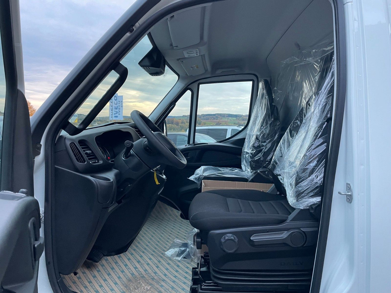 Utilitaire benne Iveco Daily 35S14 A8*R3.450mm*Automatik*Kamera*2Sitze*: photos 9 Utilitaire benne Iveco Daily 35S14 A8*R3.450mm*Automatik*Kamera*2Sitze*: photos 9