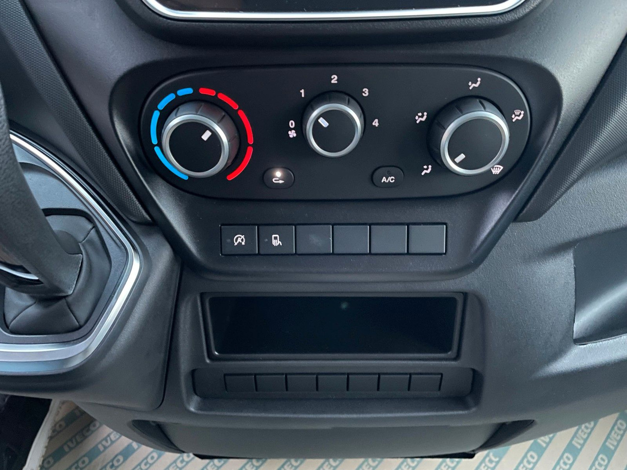 Utilitaire benne Iveco Daily 35S14 A8*R3.450mm*Automatik*Kamera*2Sitze*: photos 13 Utilitaire benne Iveco Daily 35S14 A8*R3.450mm*Automatik*Kamera*2Sitze*: photos 13