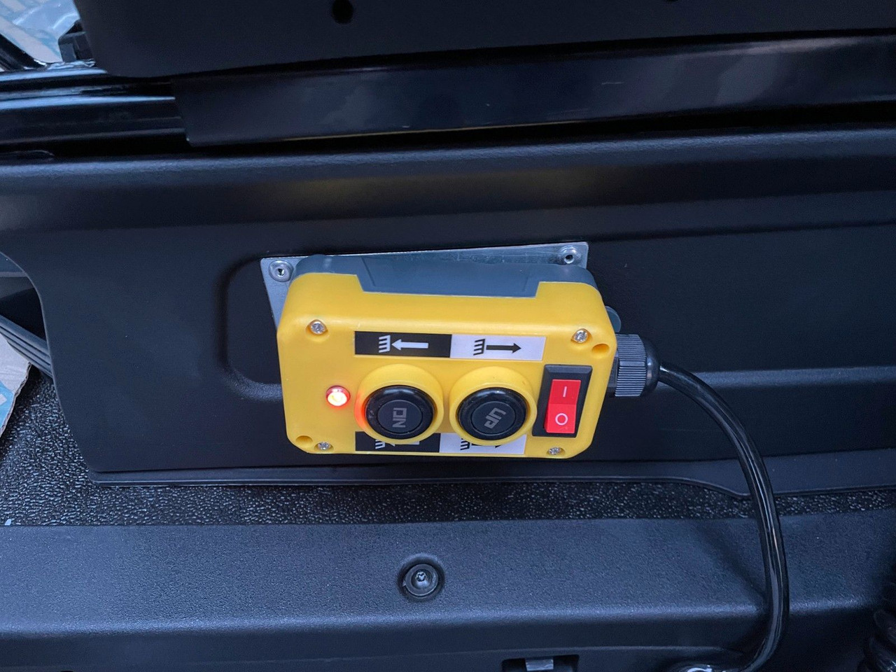 Utilitaire benne Iveco Daily 35S14 A8*R3.450mm*Automatik*Kamera*2Sitze*: photos 14 Utilitaire benne Iveco Daily 35S14 A8*R3.450mm*Automatik*Kamera*2Sitze*: photos 14