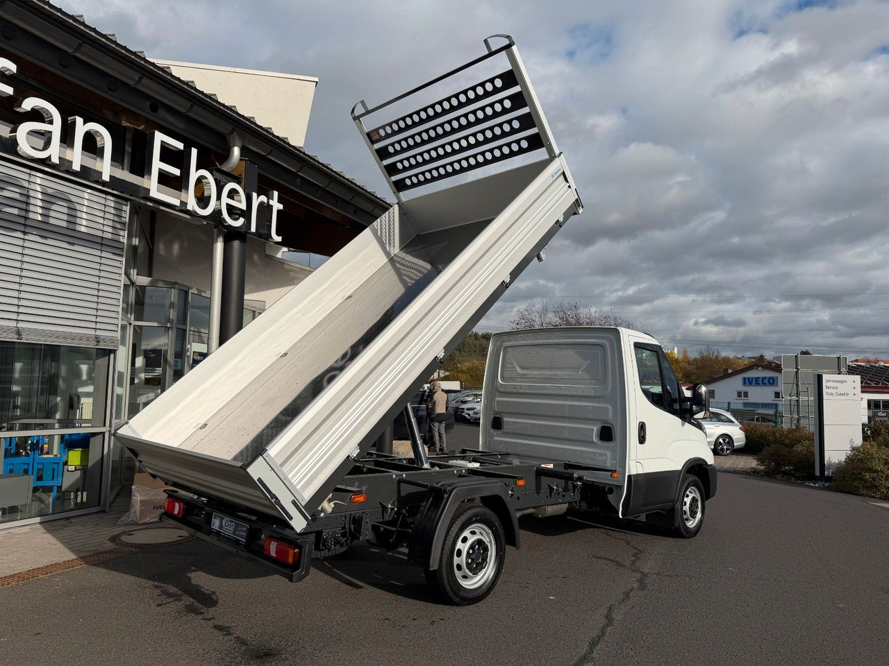 Utilitaire benne Iveco Daily 35S14 A8*R3.450mm*Automatik*Kamera*3Sitze*: photos 7 Utilitaire benne Iveco Daily 35S14 A8*R3.450mm*Automatik*Kamera*3Sitze*: photos 7