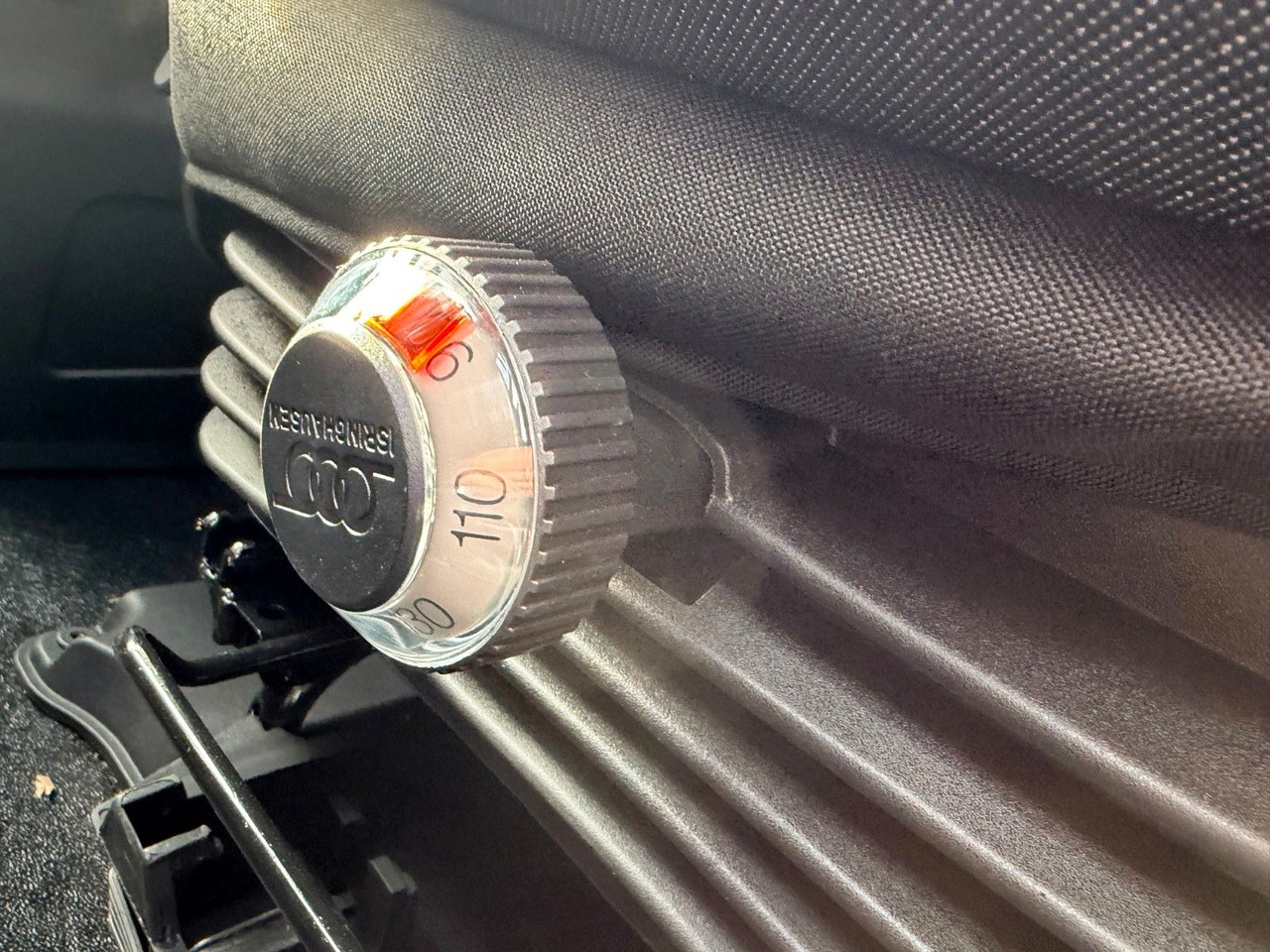 Utilitaire benne Iveco Daily 35S14 A8*R3.450mm*Automatik*Kamera*3Sitze*: photos 21 Utilitaire benne Iveco Daily 35S14 A8*R3.450mm*Automatik*Kamera*3Sitze*: photos 21