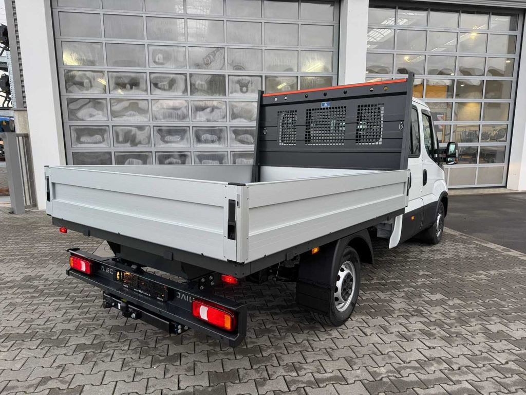 Iveco Daily 35S16 A8 Pritsche *7-Sitze*AHK*Automatik* - Fourgon plateau: photos 5 Iveco Daily 35S16 A8 Pritsche *7-Sitze*AHK*Automatik* - Fourgon plateau: photos 5