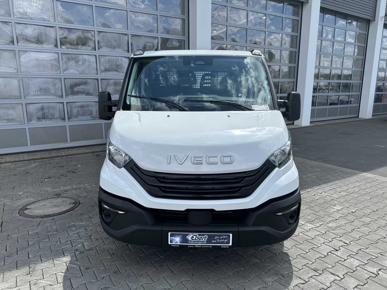 Iveco Daily 35S16 H 3.0L *R3.750mm*AHK*Automatik* 2x - Fourgon plateau: photos 2 Iveco Daily 35S16 H 3.0L *R3.750mm*AHK*Automatik* 2x - Fourgon plateau: photos 2