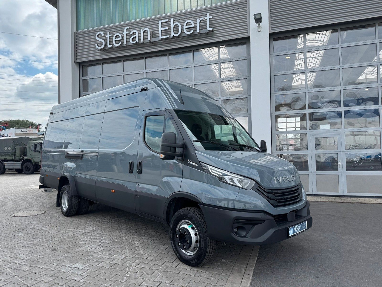 Iveco Daily 70C21 3.0L *L4*H3*Automatik*LED*Luft* 2x - Fourgon utilitaire: photos 1 Iveco Daily 70C21 3.0L *L4*H3*Automatik*LED*Luft* 2x - Fourgon utilitaire: photos 1