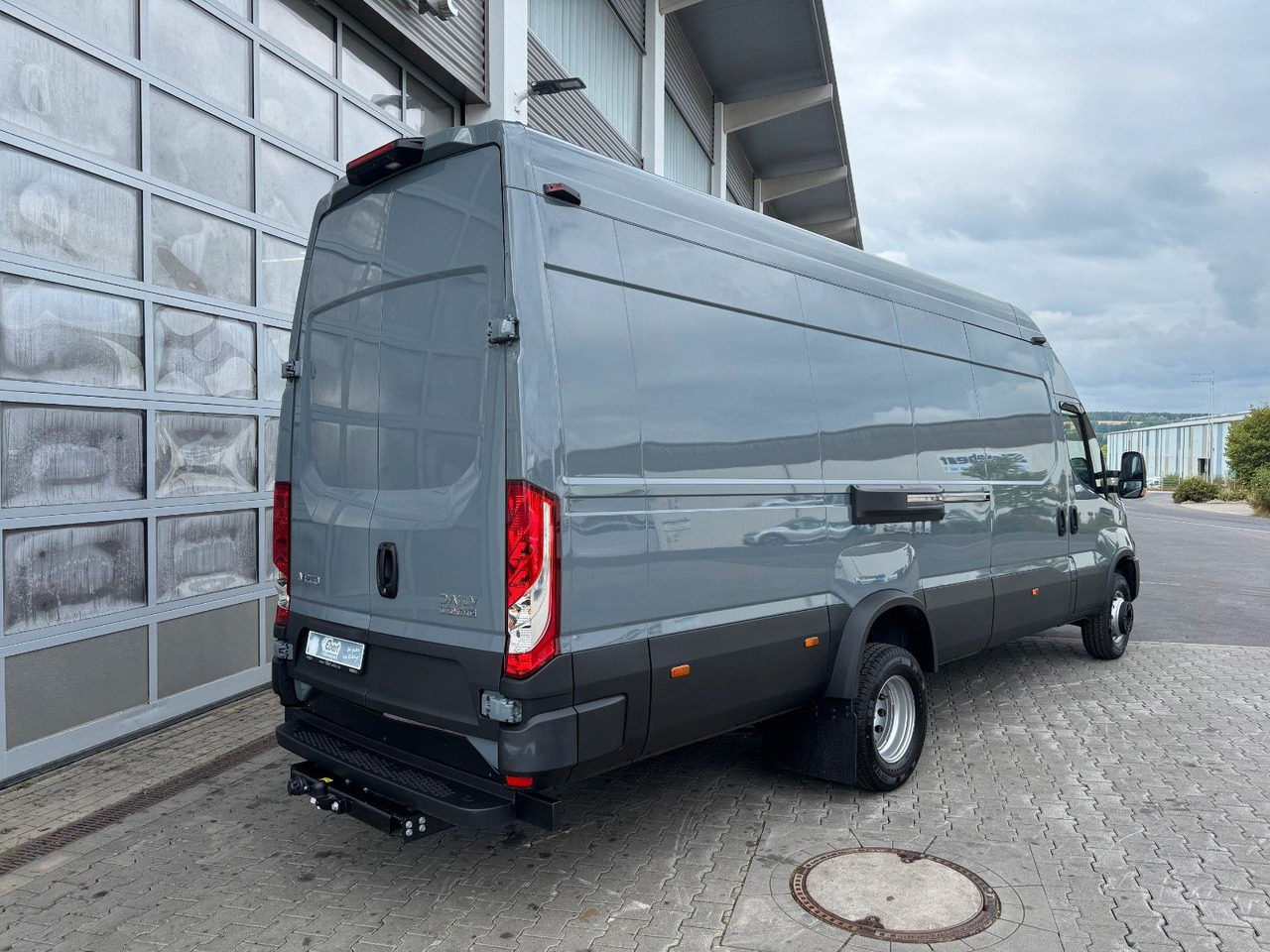 Iveco Daily 70C21 3.0L *L4*H3*Automatik*LED*Luft* 2x - Fourgon utilitaire: photos 4 Iveco Daily 70C21 3.0L *L4*H3*Automatik*LED*Luft* 2x - Fourgon utilitaire: photos 4