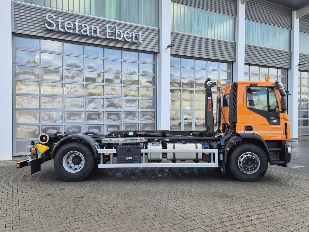 Camion ampliroll neuf Iveco ML180E32/P HIAB ULT14S51 AHK Standheizung: photos 7