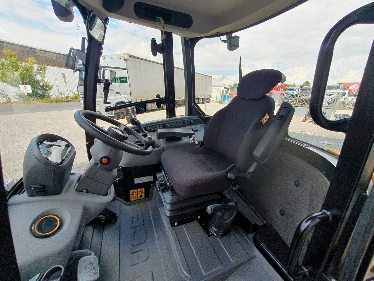 JCB 409 SV / Neufahrzeug / Gabel - crédit-bail JCB 409 SV / Neufahrzeug / Gabel: photos 11