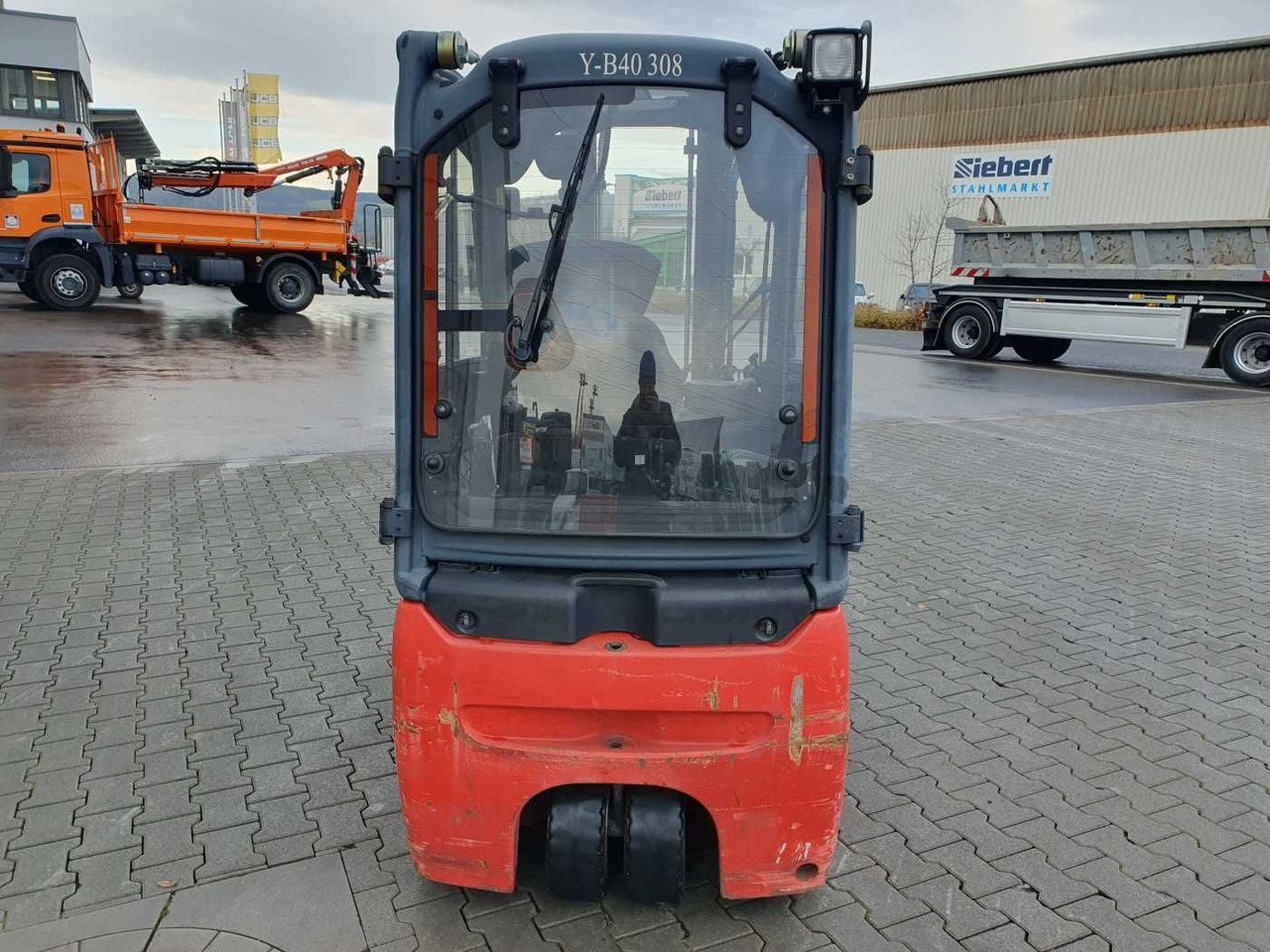 Linde E18 - 01 / Triplex: 4.50m! / SS / nur 5.672h! - Chariot élévateur électrique: photos 5 Linde E18 - 01 / Triplex: 4.50m! / SS / nur 5.672h! - Chariot élévateur électrique: photos 5