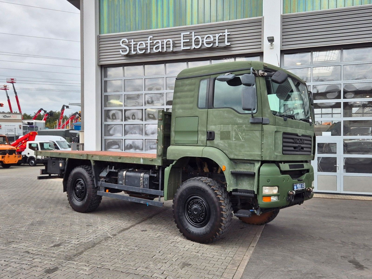 MAN TGA 18.360 4x4 BB Pritsche Single Bereifung - Camion plateau: photos 4 MAN TGA 18.360 4x4 BB Pritsche Single Bereifung - Camion plateau: photos 4
