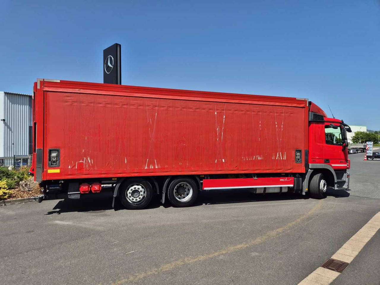 Mercedes-Benz Actros 2541 L 6x2 Schiebeplanen LBW AHK - Camion à rideaux coulissants: photos 5 Mercedes-Benz Actros 2541 L 6x2 Schiebeplanen LBW AHK - Camion à rideaux coulissants: photos 5