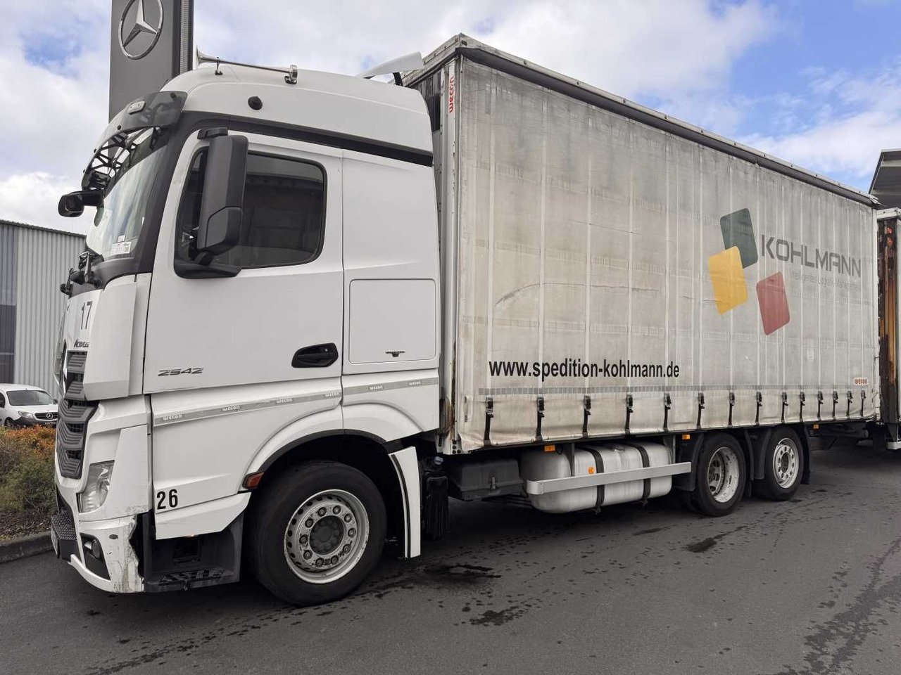Mercedes-Benz Actros 2542 L 6x2 Retarder Schiebeplane+Verdeck - Camion à rideaux coulissants: photos 3 Mercedes-Benz Actros 2542 L 6x2 Retarder Schiebeplane+Verdeck - Camion à rideaux coulissants: photos 3