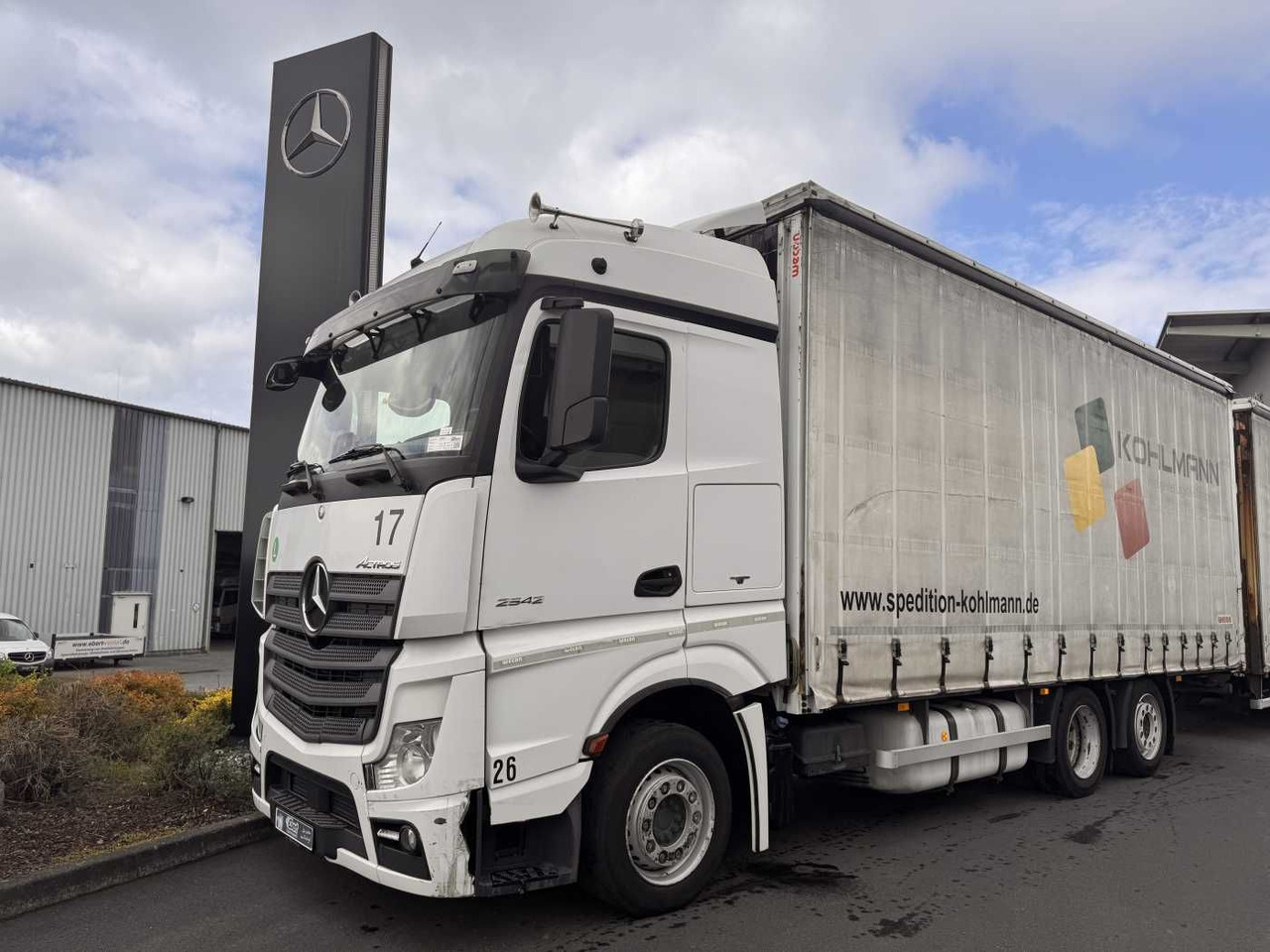 Mercedes-Benz Actros 2542 L 6x2 Retarder Schiebeplane+Verdeck - Camion à rideaux coulissants: photos 1 Mercedes-Benz Actros 2542 L 6x2 Retarder Schiebeplane+Verdeck - Camion à rideaux coulissants: photos 1