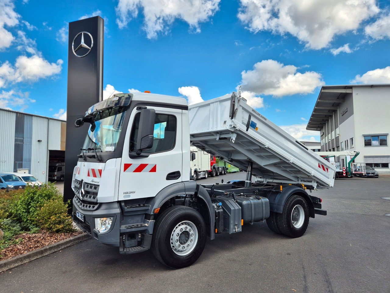 Mercedes-Benz Arocs 1935 K 4x2 Meiller AHK Navi PPC Klima - Camion benne: photos 1 Mercedes-Benz Arocs 1935 K 4x2 Meiller AHK Navi PPC Klima - Camion benne: photos 1