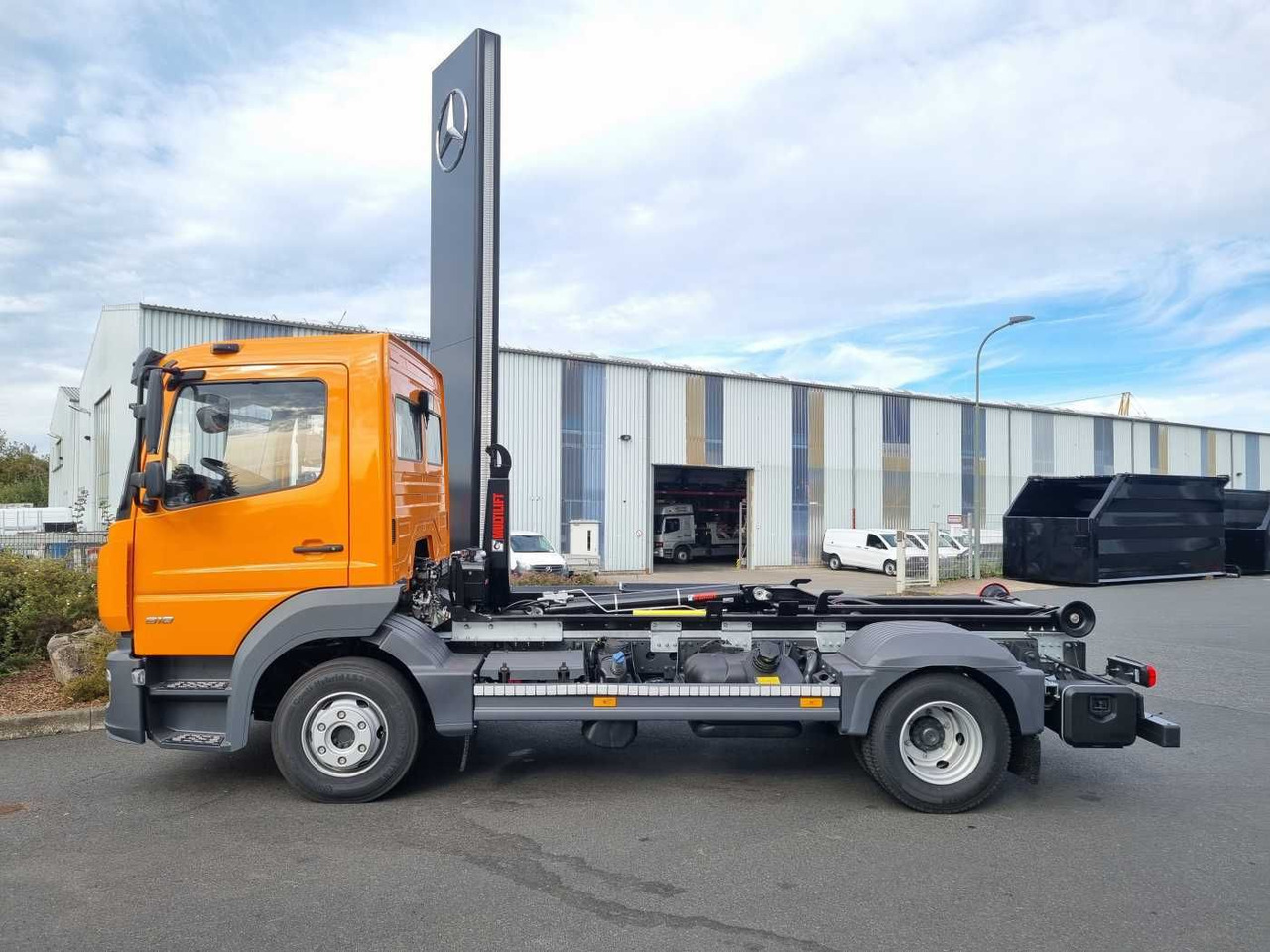 Mercedes-Benz Atego 818 K 4x2 HIAB XR5S3650 AHK Klima - crédit-bail Mercedes-Benz Atego 818 K 4x2 HIAB XR5S3650 AHK Klima: photos 6 Mercedes-Benz Atego 818 K 4x2 HIAB XR5S3650 AHK Klima - crédit-bail Mercedes-Benz Atego 818 K 4x2 HIAB XR5S3650 AHK Klima: photos 6