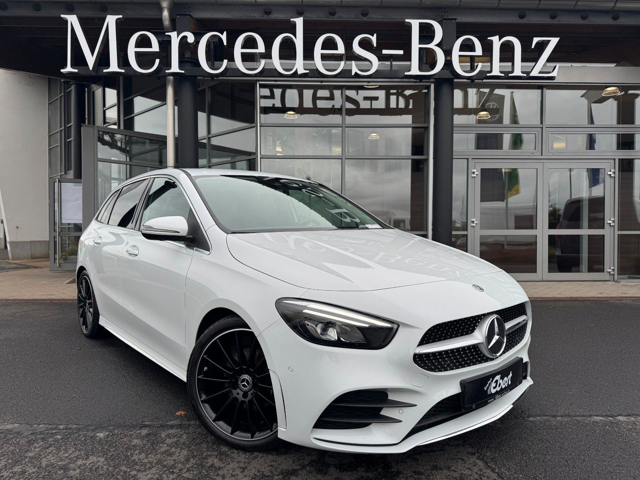 Mercedes-Benz B 200 AMG+Ambiente+360+LED+IHC+TotW - Berline: photos 1 Mercedes-Benz B 200 AMG+Ambiente+360+LED+IHC+TotW - Berline: photos 1