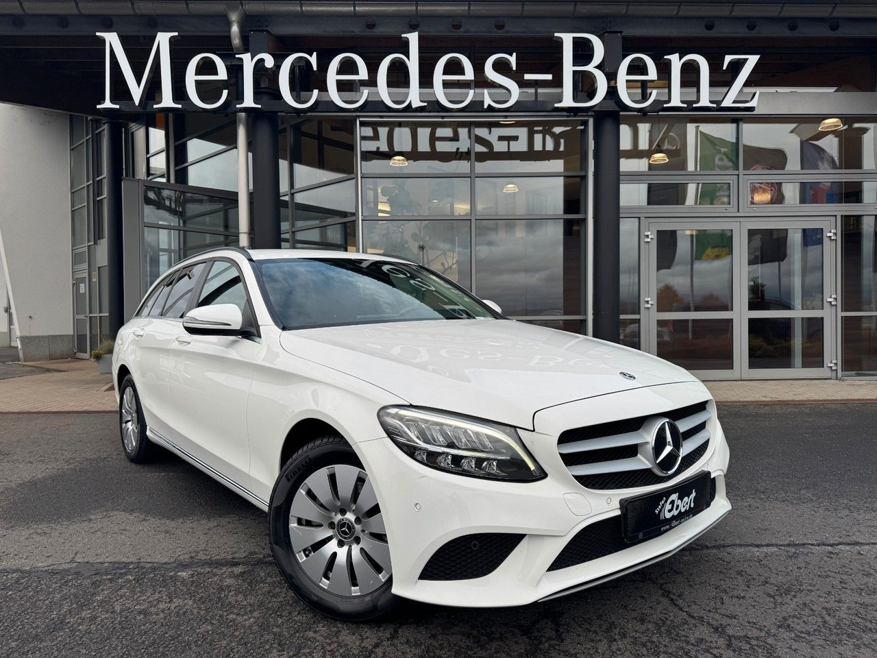 Mercedes-Benz C 180d T LED+RKamera+SHZ+DAB - Voiture break: photos 1 Mercedes-Benz C 180d T LED+RKamera+SHZ+DAB - Voiture break: photos 1
