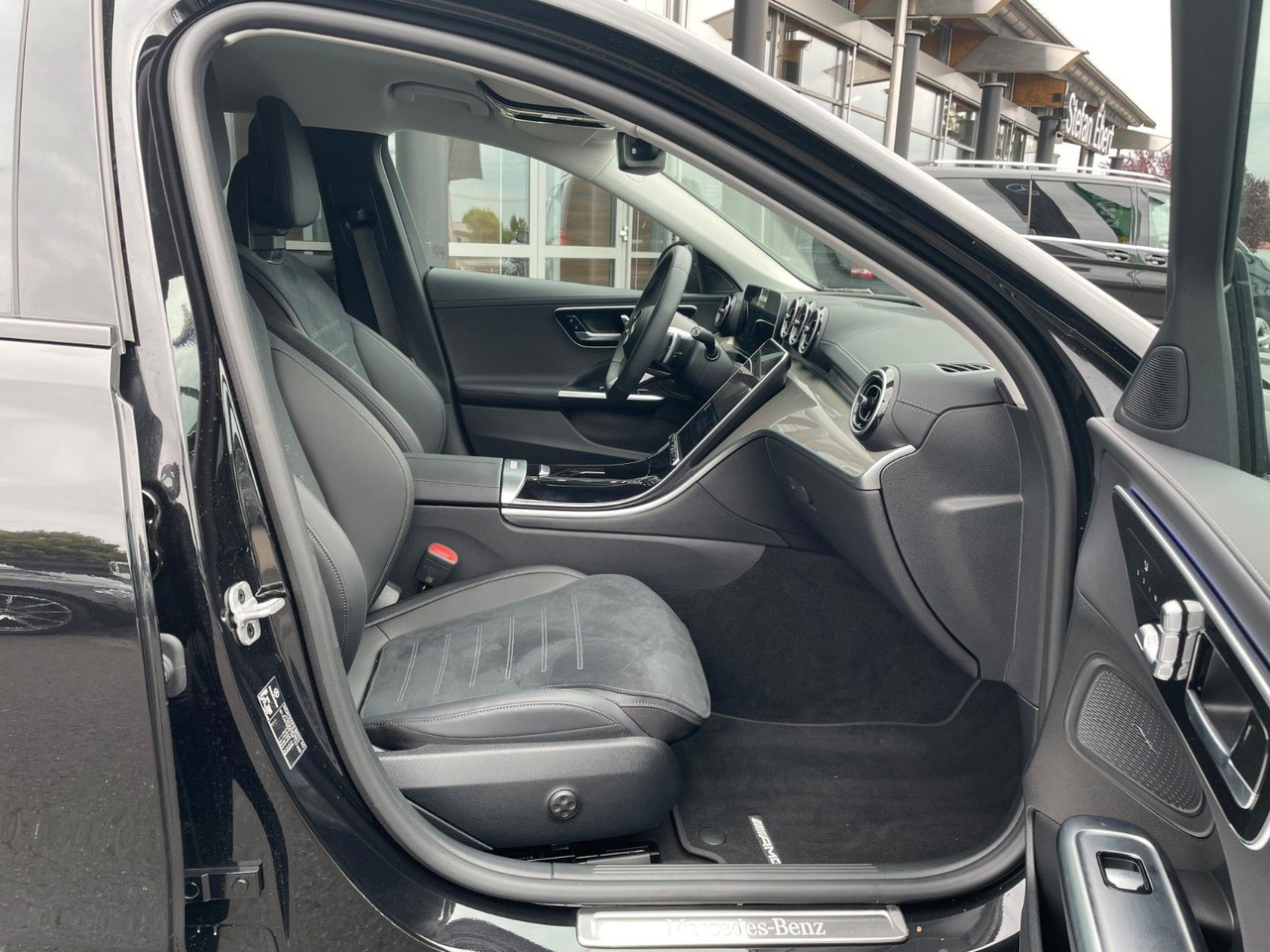 Voiture break Mercedes-Benz C 200 d T AMG+Night+360°+Digital+Memory+Keyless: photos 8 Voiture break Mercedes-Benz C 200 d T AMG+Night+360°+Digital+Memory+Keyless: photos 8