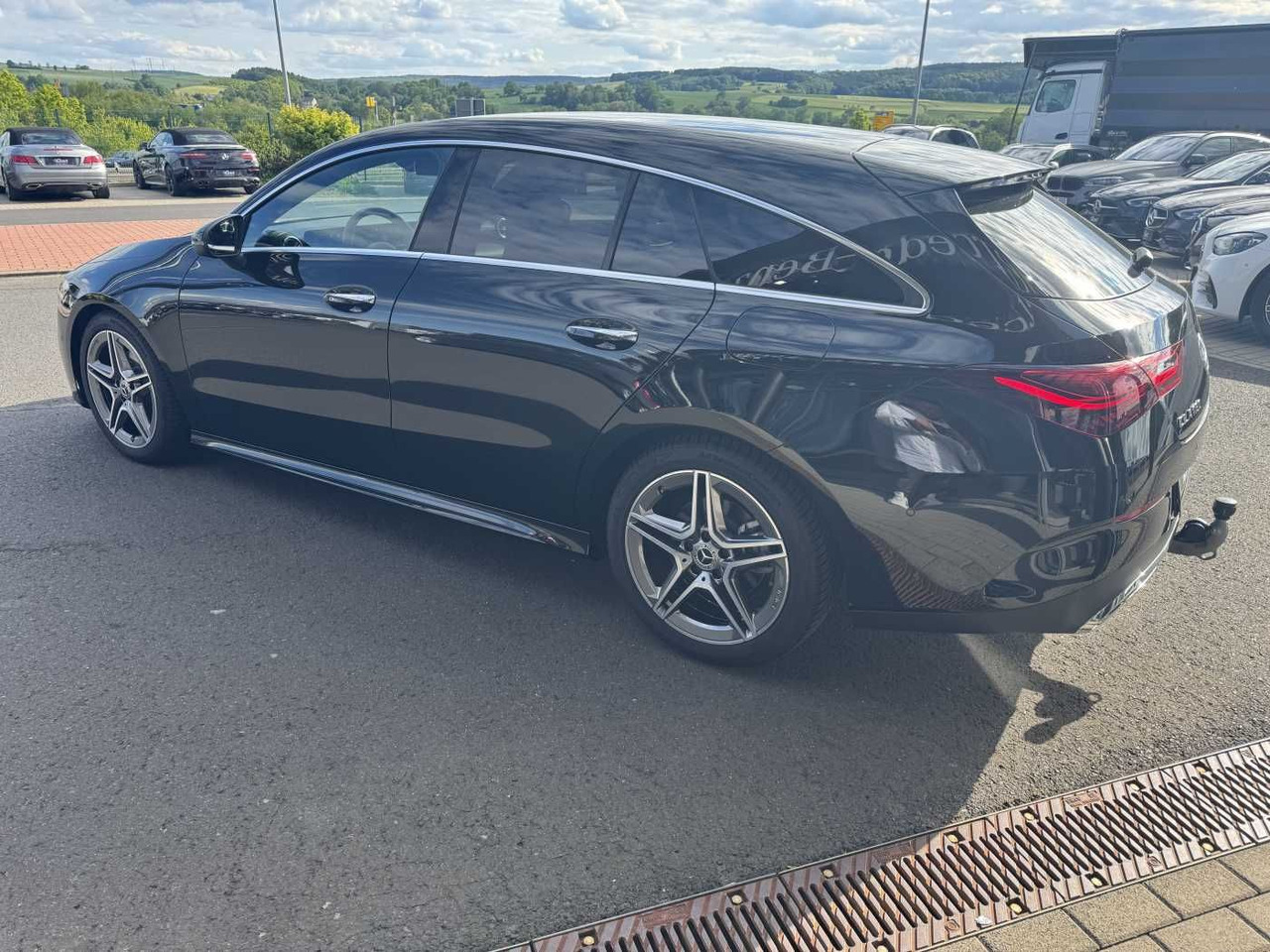 Mercedes-Benz CLA 180 Shooting Brake+AMG+Distr+AHK+RFK+ - Voiture: photos 3 Mercedes-Benz CLA 180 Shooting Brake+AMG+Distr+AHK+RFK+ - Voiture: photos 3