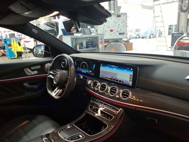 Mercedes-Benz E 63 AMG S Pano+Burm+AirM+HUD+Multibeam+HUD+360 - Berline: photos 3 Mercedes-Benz E 63 AMG S Pano+Burm+AirM+HUD+Multibeam+HUD+360 - Berline: photos 3