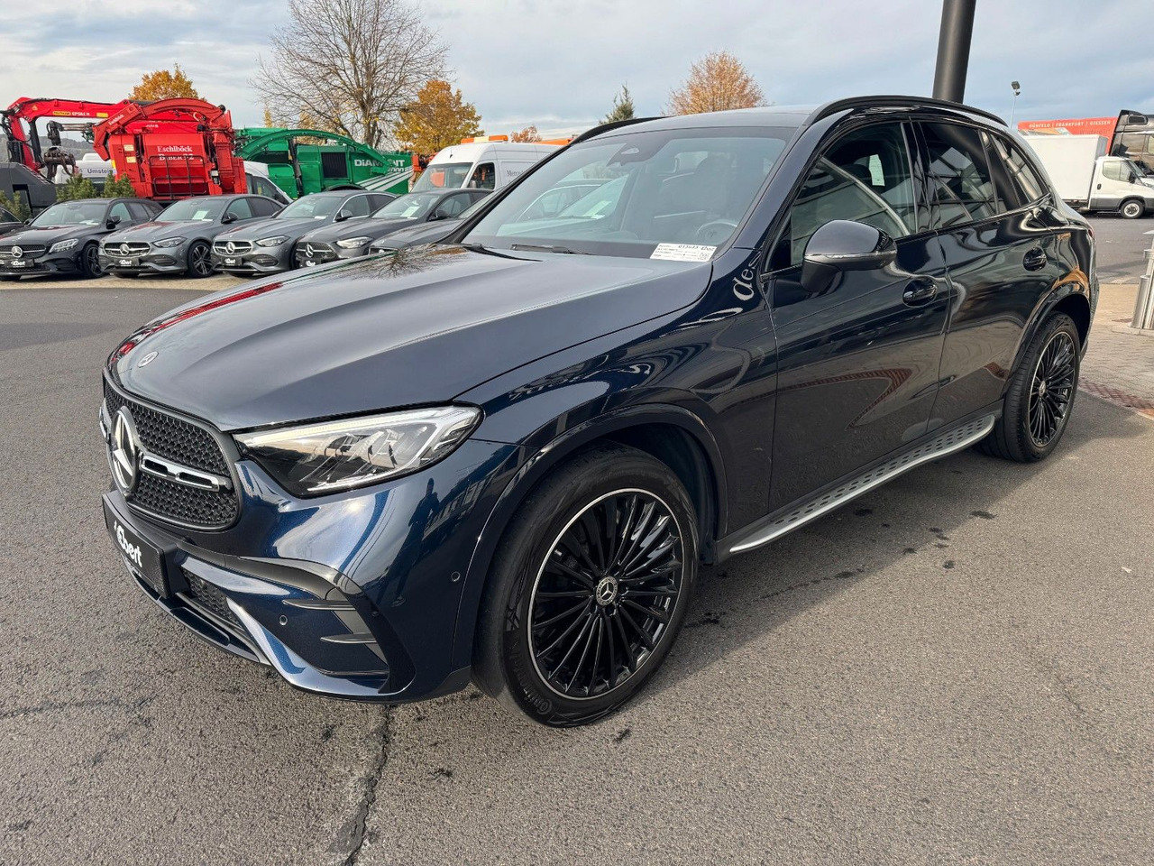 Mercedes-Benz GLC 300 4M+AMG+Pano+Burm+360+Memory - SUV: photos 2 Mercedes-Benz GLC 300 4M+AMG+Pano+Burm+360+Memory - SUV: photos 2