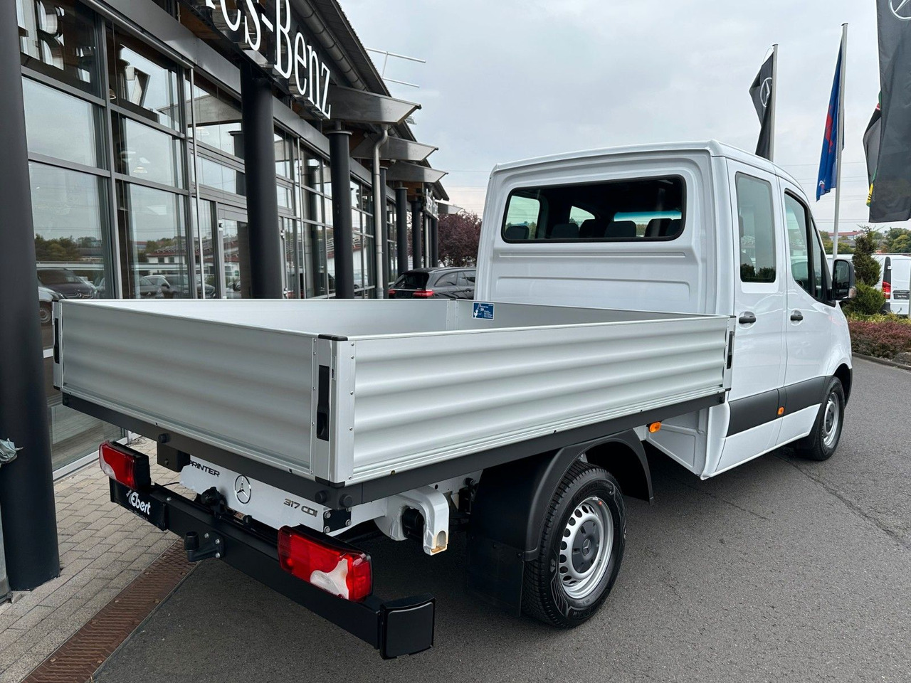 Mercedes-Benz Sprinter 317 CDI 3665 9G DoKa AHK Klima - Utilitaire plateau baché, Utilitaire double cabine: photos 4 Mercedes-Benz Sprinter 317 CDI 3665 9G DoKa AHK Klima - Utilitaire plateau baché, Utilitaire double cabine: photos 4