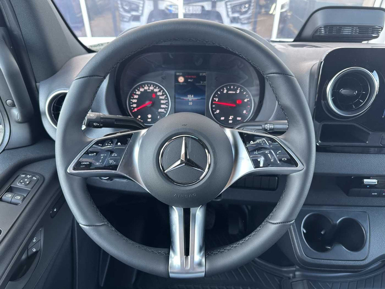 Fourgon utilitaire Mercedes-Benz Sprinter 319 CDI 4325 AHK DISTRONIC 360 Klima: photos 11