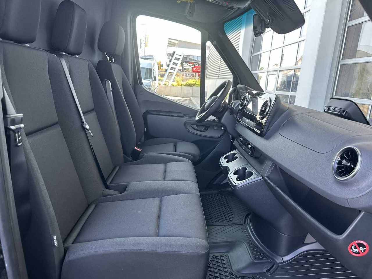 Fourgon utilitaire Mercedes-Benz Sprinter 319 CDI 4325 AHK DISTRONIC 360 Klima: photos 9