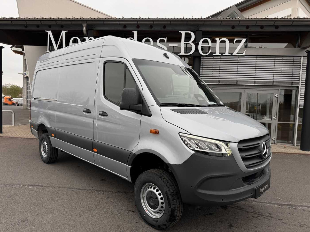 Mercedes-Benz Sprinter 319 CDI 4x4 3665 Klima Standheiz AHK - Fourgon utilitaire: photos 1 Mercedes-Benz Sprinter 319 CDI 4x4 3665 Klima Standheiz AHK - Fourgon utilitaire: photos 1