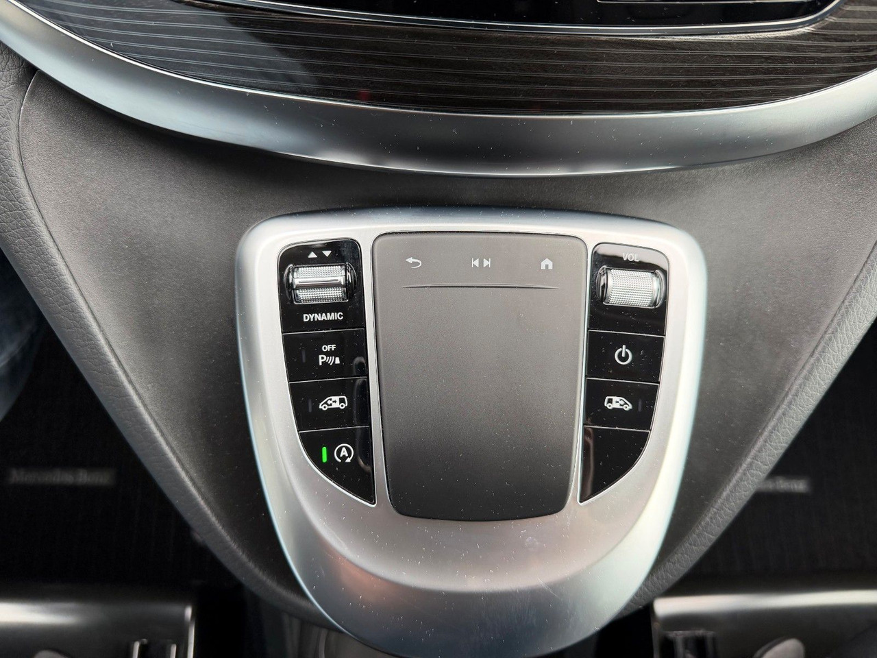 Voiture break Mercedes-Benz V 250 AVANTGARDE ED AHK Tisch 6Sitze: photos 17