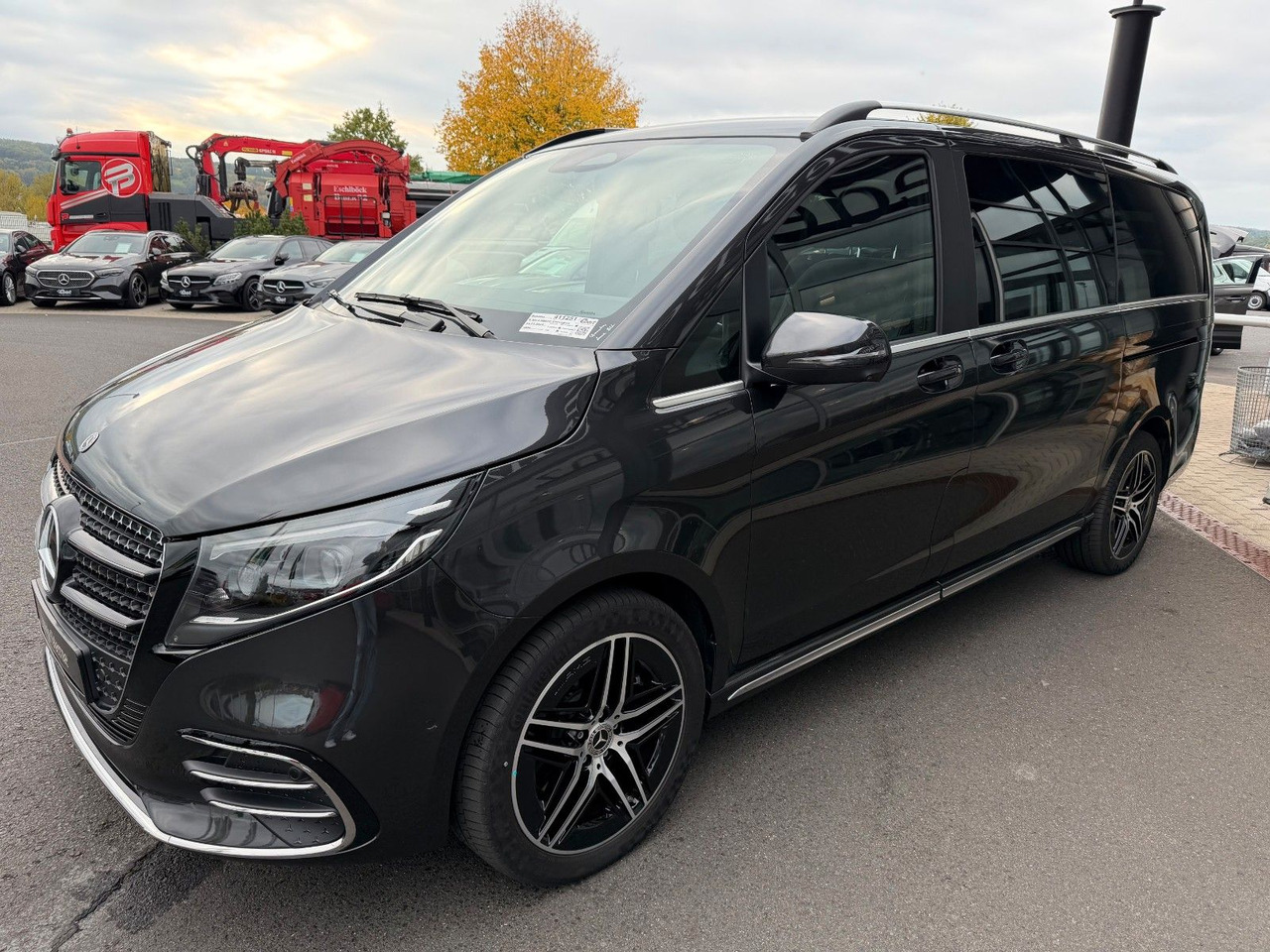 Mercedes-Benz V 300 d 4MATIC EXCLUSIVE AMG Panorama Standheiz - Transport de personnes: photos 3 Mercedes-Benz V 300 d 4MATIC EXCLUSIVE AMG Panorama Standheiz - Transport de personnes: photos 3
