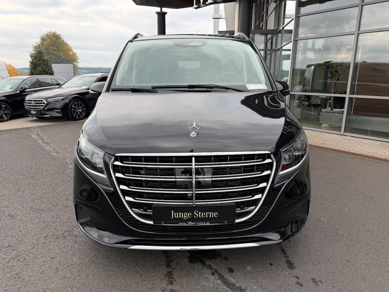 Mercedes-Benz V 300 d 4MATIC EXCLUSIVE Luxus-Sitze AHK2,5to - Voiture break: photos 2 Mercedes-Benz V 300 d 4MATIC EXCLUSIVE Luxus-Sitze AHK2,5to - Voiture break: photos 2
