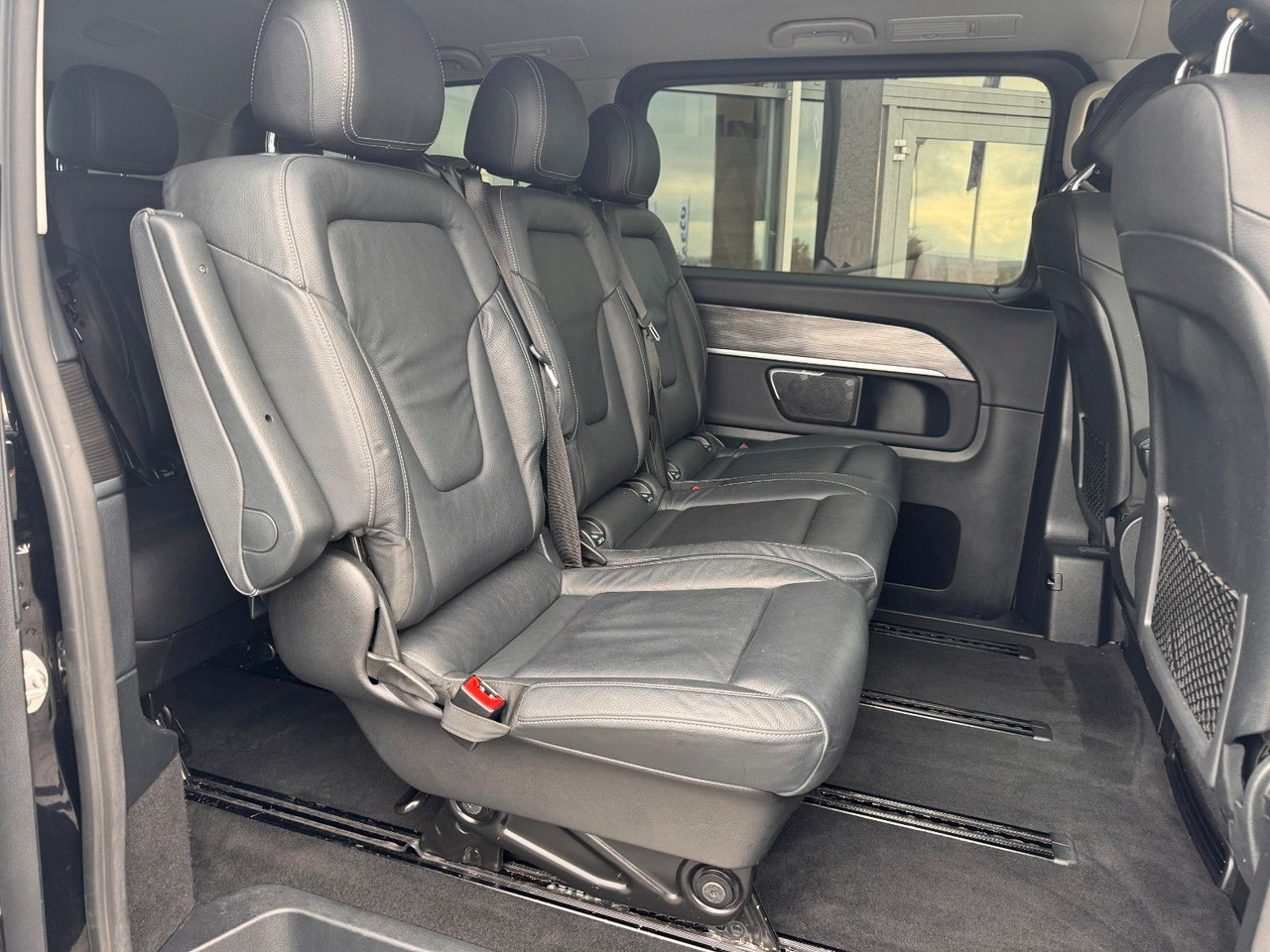 Voiture break Mercedes-Benz V 300 d AVA Extralang 4MATIC AHK Stdh DISTRONIC: photos 7