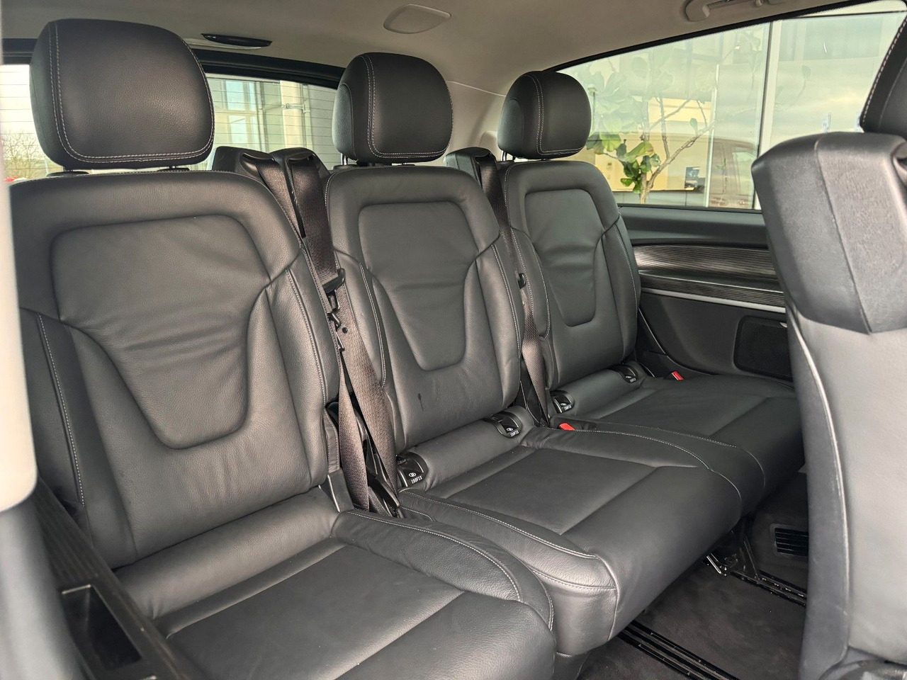 Voiture break Mercedes-Benz V 300 d AVA Extralang 4MATIC AHK Stdh DISTRONIC: photos 8