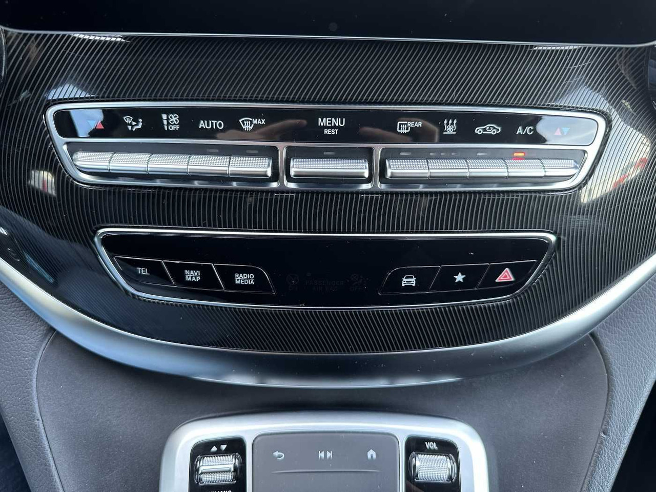 Voiture Mercedes-Benz V 300 d EDITION 4MATIC DISTRONIC AHK LED Kamera: photos 15