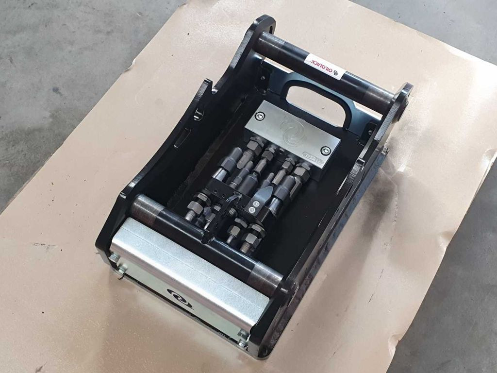 OilQuick OQ45-5 Adapterplatte für Westtech &mehr - Attache rapide: photos 4 OilQuick OQ45-5 Adapterplatte für Westtech &mehr - Attache rapide: photos 4