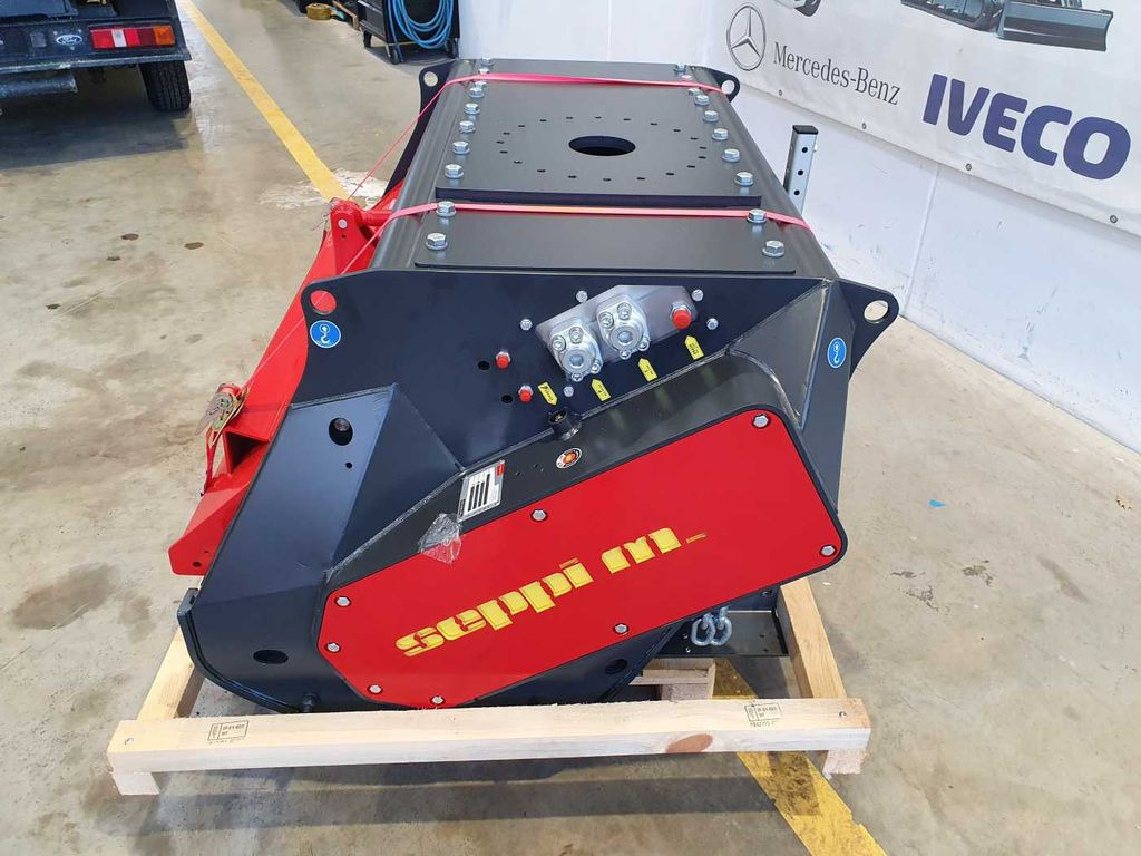 Seppi M. BMS 125 / 13-30t /Forstmulcher/lagernd! Seppi M. BMS 125 / 13-30t /Forstmulcher/lagernd! - Broyeur forestier: photos 4 Seppi M. BMS 125 / 13-30t /Forstmulcher/lagernd! Seppi M. BMS 125 / 13-30t /Forstmulcher/lagernd! - Broyeur forestier: photos 4