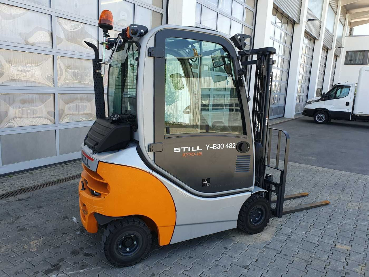 Still RX70-16 / Triplex: 4.60m / nur 576h! / 1.600kg - Chariot élévateur diesel: photos 4 Still RX70-16 / Triplex: 4.60m / nur 576h! / 1.600kg - Chariot élévateur diesel: photos 4