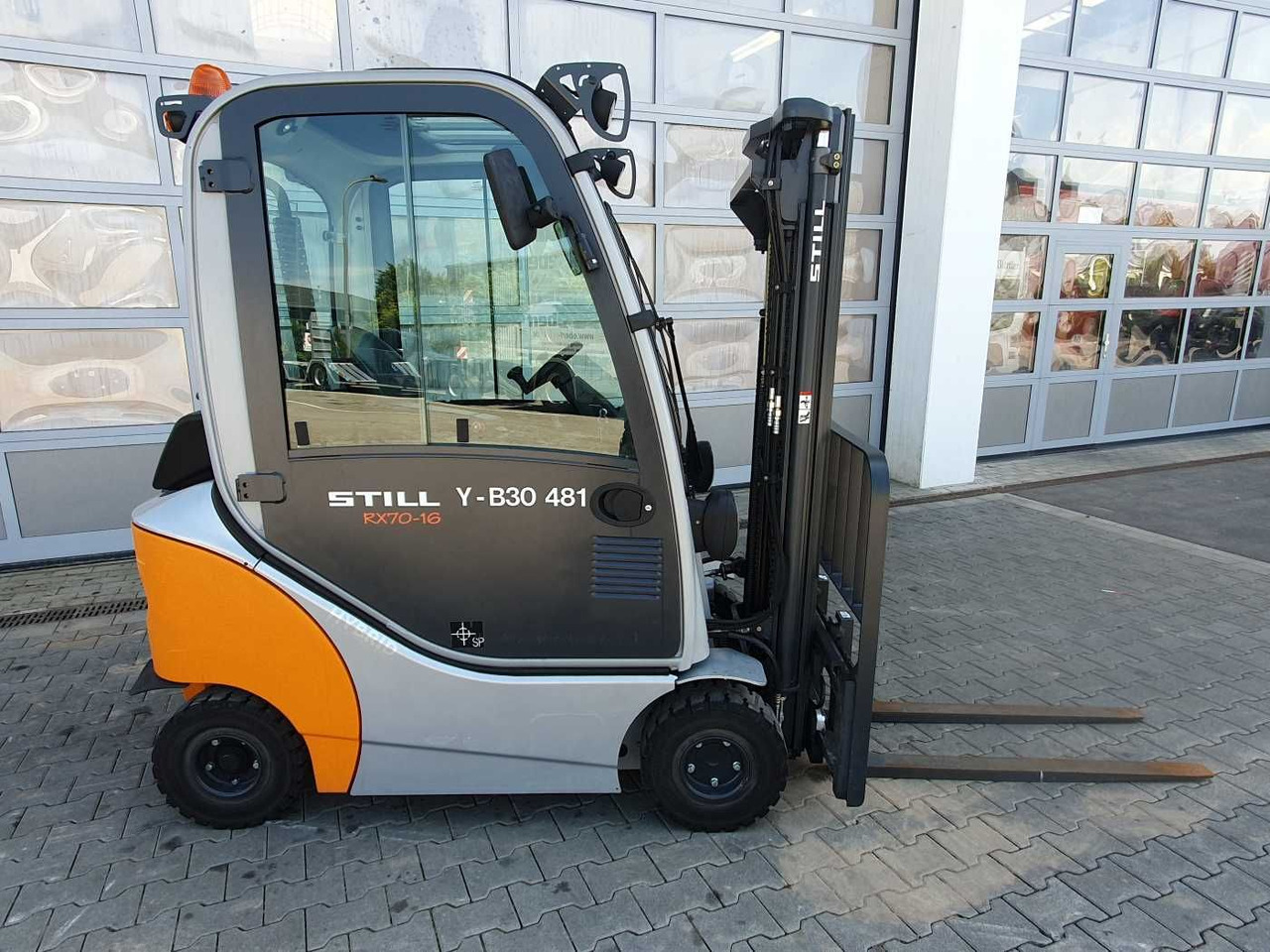 Still RX70-16 / Triplex: 4.60m / nur 638h! / 1.600kg - Chariot élévateur diesel: photos 3 Still RX70-16 / Triplex: 4.60m / nur 638h! / 1.600kg - Chariot élévateur diesel: photos 3