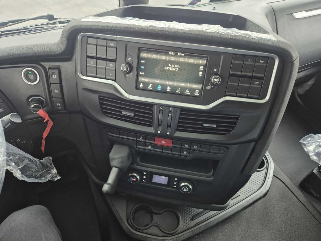 Tracteur routier neuf Iveco X-Way AS440X57TZ/P ON+ 6x4 Intarder 2xBett Iveco X-Way AS440X57TZ/P ON+ 6x4 Intarder 2xBett: photos 12