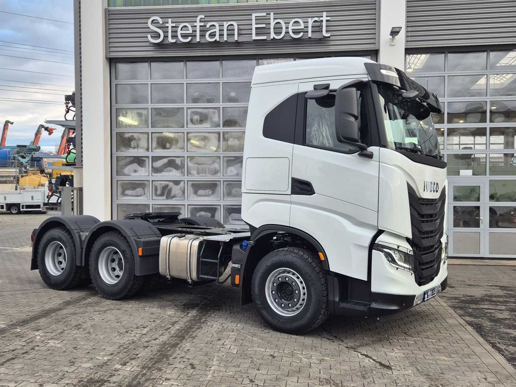 Iveco X-Way AS440X57TZ/P ON+ 6x4 Intarder Bett - Tracteur routier: photos 4 Iveco X-Way AS440X57TZ/P ON+ 6x4 Intarder Bett - Tracteur routier: photos 4