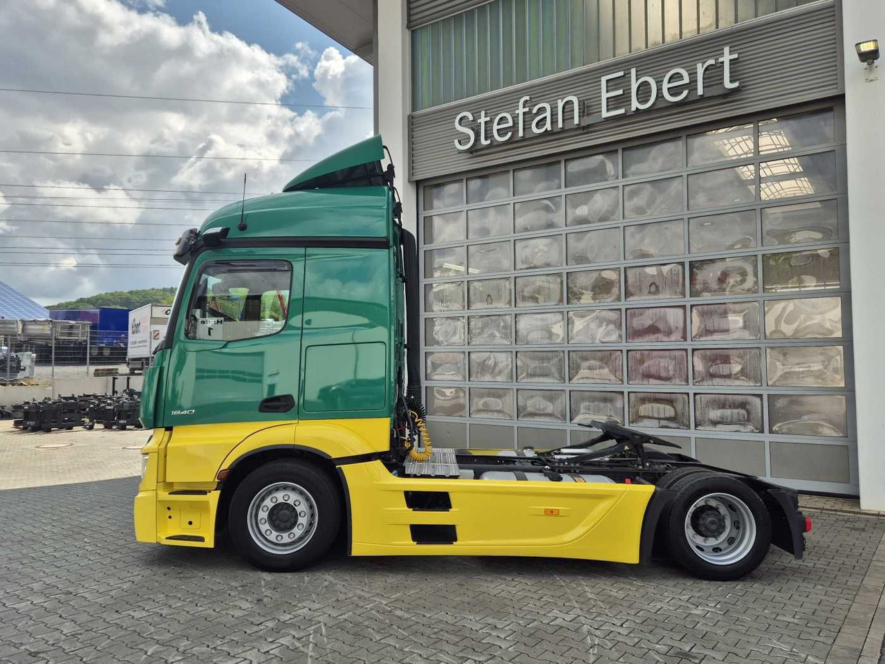 Mercedes-Benz Actros 1840 LSnRL Retarder Hubsattelplatte Xenon - Tracteur routier: photos 5 Mercedes-Benz Actros 1840 LSnRL Retarder Hubsattelplatte Xenon - Tracteur routier: photos 5
