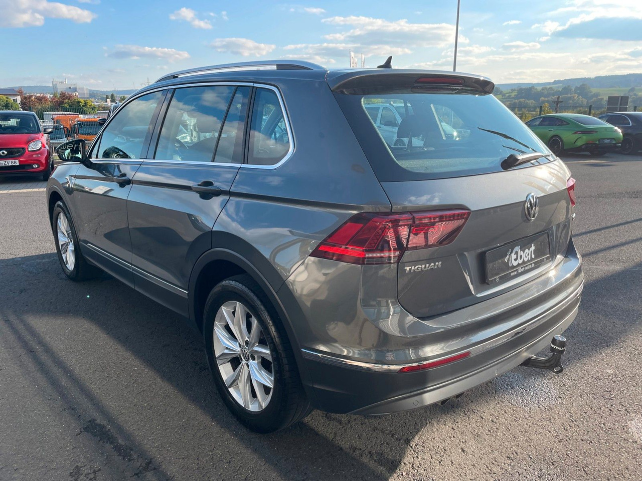 Volkswagen Tiguan 2.0 TSI Highline 4M AHK+LED+DAB+ACC+PDC - SUV: photos 3 Volkswagen Tiguan 2.0 TSI Highline 4M AHK+LED+DAB+ACC+PDC - SUV: photos 3